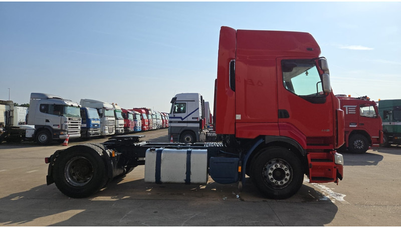 Renault Premium 440 (BOITE MANUELLE / MANUAL GEARBOX) - Tractor unit: picture 3 Renault Premium 440 (BOITE MANUELLE / MANUAL GEARBOX) - Tractor unit: picture 3