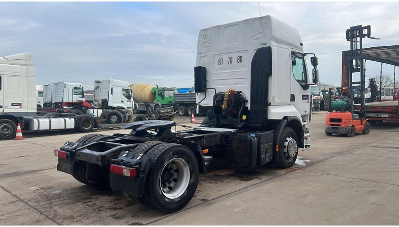 Renault Premium 450 (BOITE MANUELLE / MANUAL GEARBOX) - Tractor unit: picture 4 Renault Premium 450 (BOITE MANUELLE / MANUAL GEARBOX) - Tractor unit: picture 4