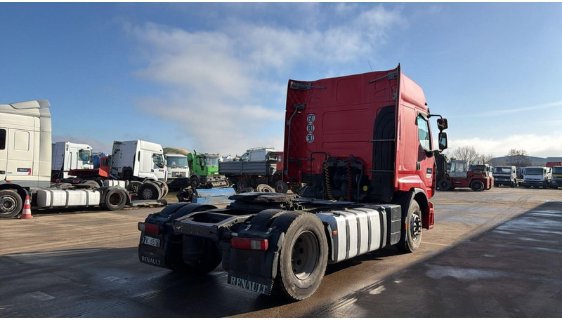 Renault Premium 450 DXI (BOITE MANUELLE / MANUAL GEARBOX) - Tractor unit: picture 4 Renault Premium 450 DXI (BOITE MANUELLE / MANUAL GEARBOX) - Tractor unit: picture 4