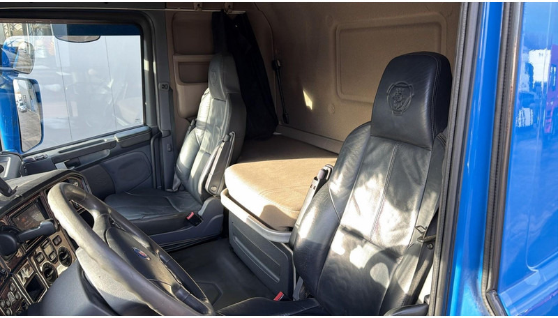 Tractor unit Scania R520 (BELGIAN TRUCK / RETARDER / EURO 6 / 6X4 / PERFECT CONDITION / V8): picture 17