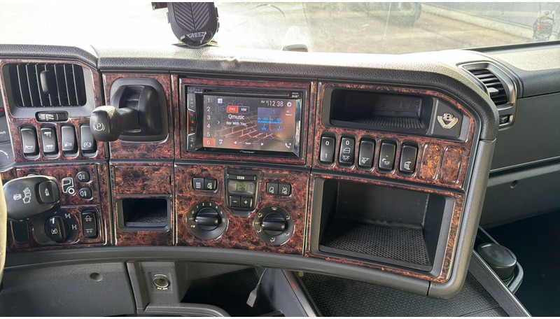 Tractor unit Scania R520 (BELGIAN TRUCK / RETARDER / EURO 6 / 6X4 / PERFECT CONDITION / V8): picture 19