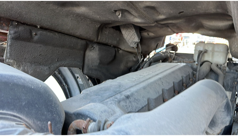 Tractor unit Volvo FH 400 (MANUAL GEARBOX / EURO 5 / BOITE MANUELLE): picture 19