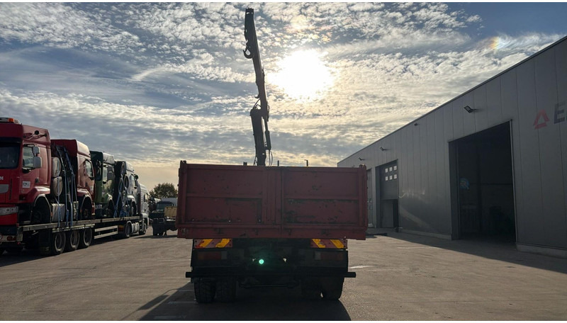 Volvo FL 10 - 320 (MANUAL PUMP / STEEL SUSP. / CRANE / LAMES / POMPE MANUELLE) - Dropside/ Flatbed truck, Crane truck: picture 5 Volvo FL 10 - 320 (MANUAL PUMP / STEEL SUSP. / CRANE / LAMES / POMPE MANUELLE) - Dropside/ Flatbed truck, Crane truck: picture 5