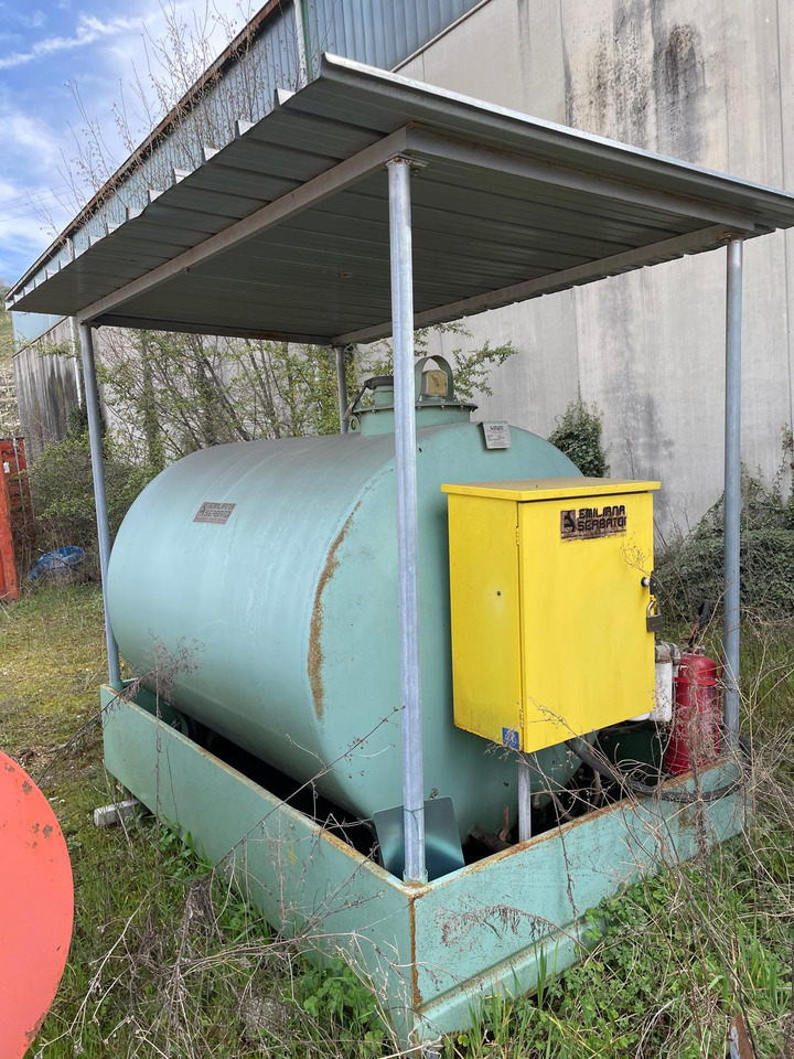DIESEL TANK 3.000 LITER CAPACITY - Agricultural machinery: picture 2 DIESEL TANK 3.000 LITER CAPACITY - Agricultural machinery: picture 2