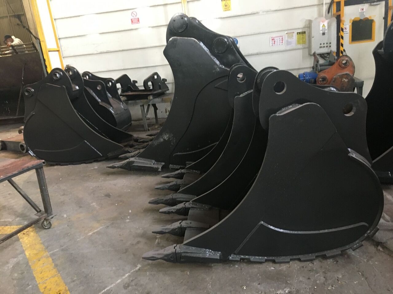 Komatsu PC350 Rock Bucket - Excavator bucket: picture 1 Komatsu PC350 Rock Bucket - Excavator bucket: picture 1
