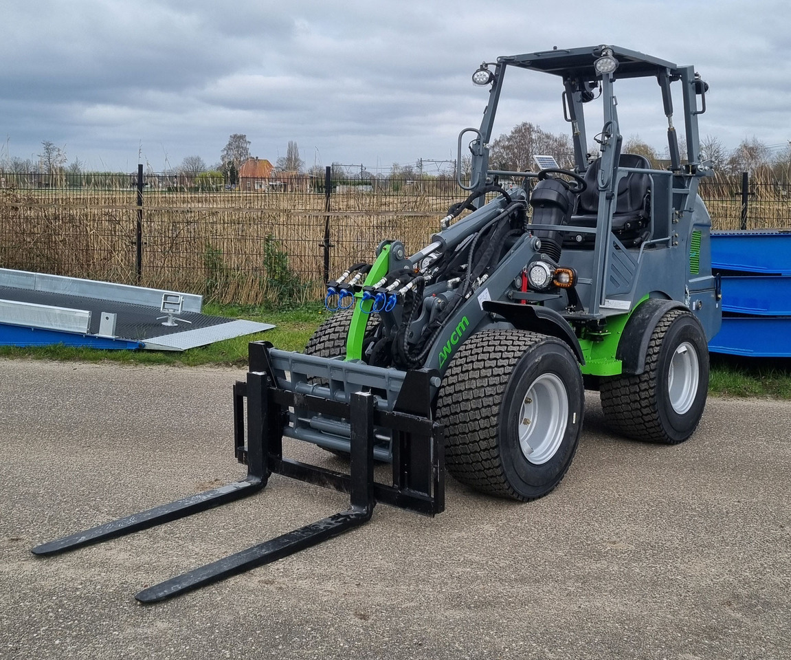 WCM - L2316 - Wheel loader: picture 1 WCM - L2316 - Wheel loader: picture 1