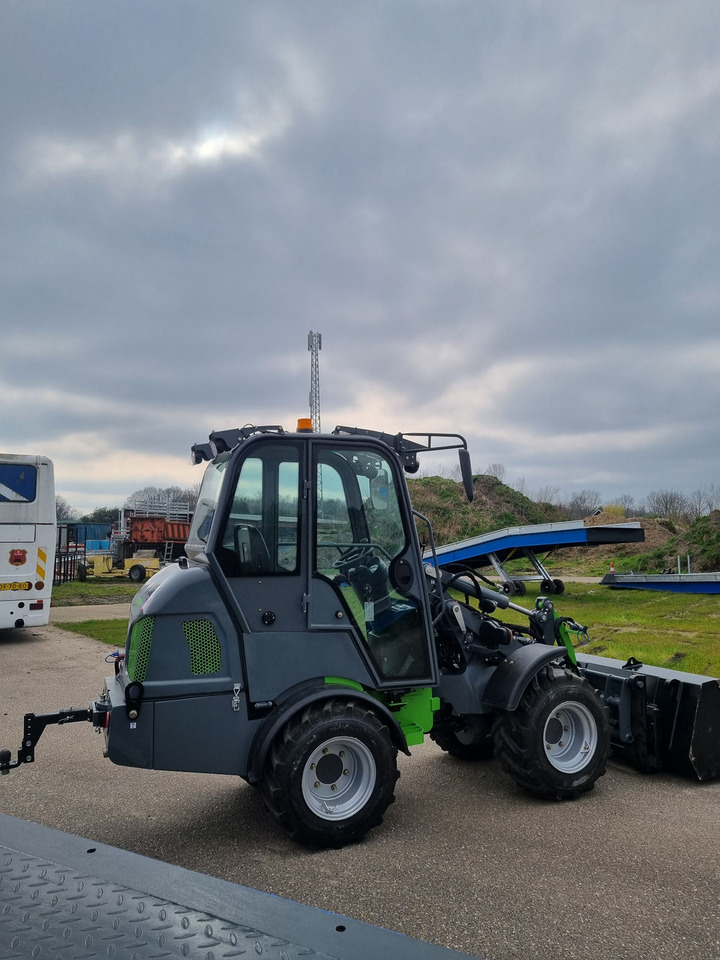 Wheel loader WCM-L2416: picture 6