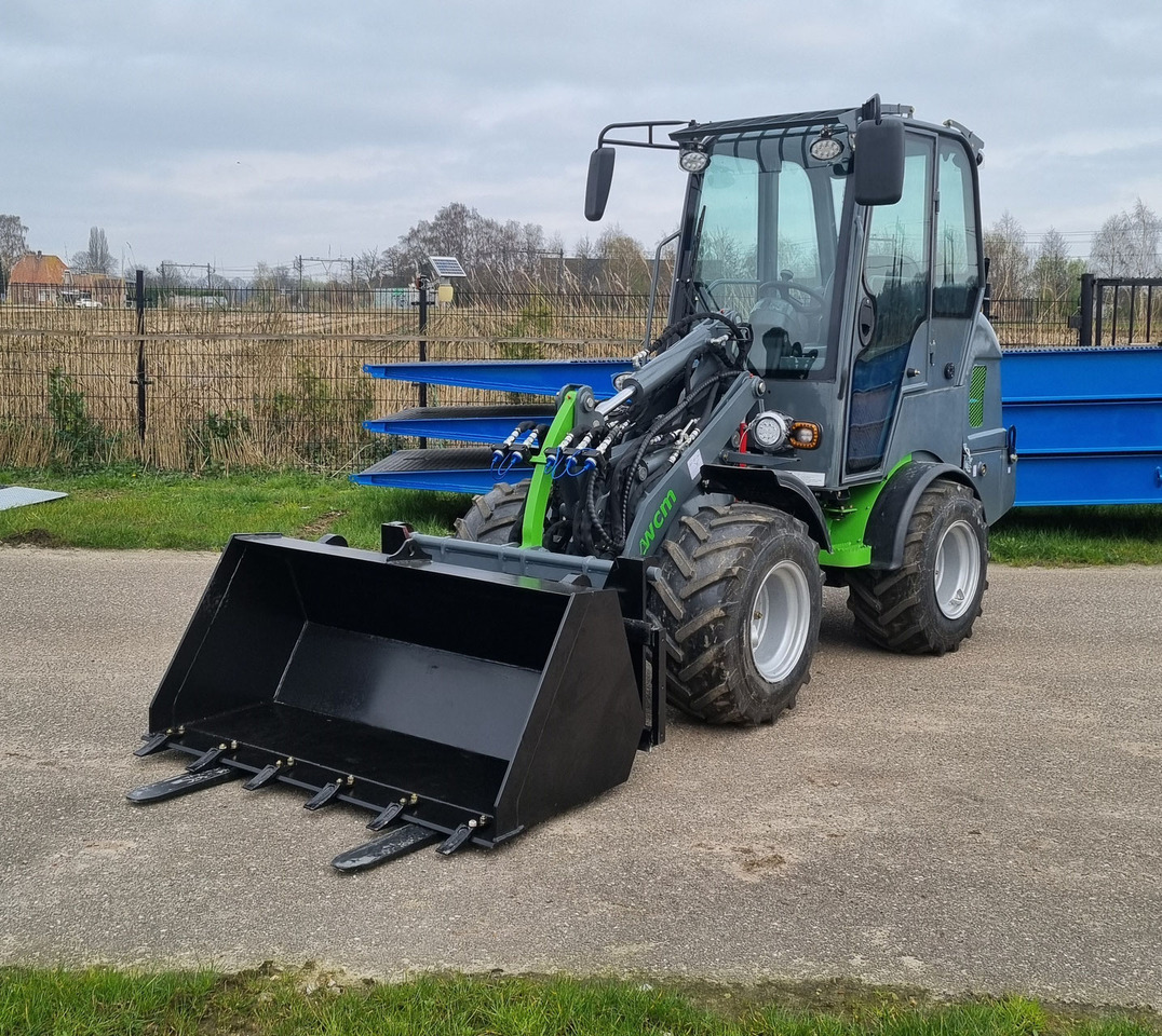 WCM-L2416 - Wheel loader: picture 1 WCM-L2416 - Wheel loader: picture 1
