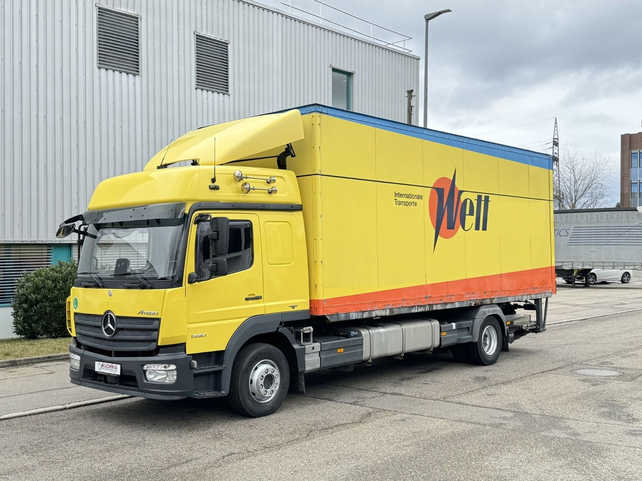 Mercedes-Benz Atego 1330L no 1230 Gr.Haus AWL-Möbelkoffer ULBW - Box truck: picture 2 Mercedes-Benz Atego 1330L no 1230 Gr.Haus AWL-Möbelkoffer ULBW - Box truck: picture 2
