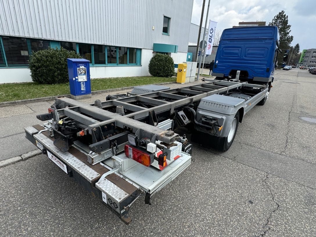 Container transporter/ Swap body truck Mercedes-Benz Atego 1529 LL BDF 6-Sitze Umzug u-LBW  Gr-Haus: picture 11