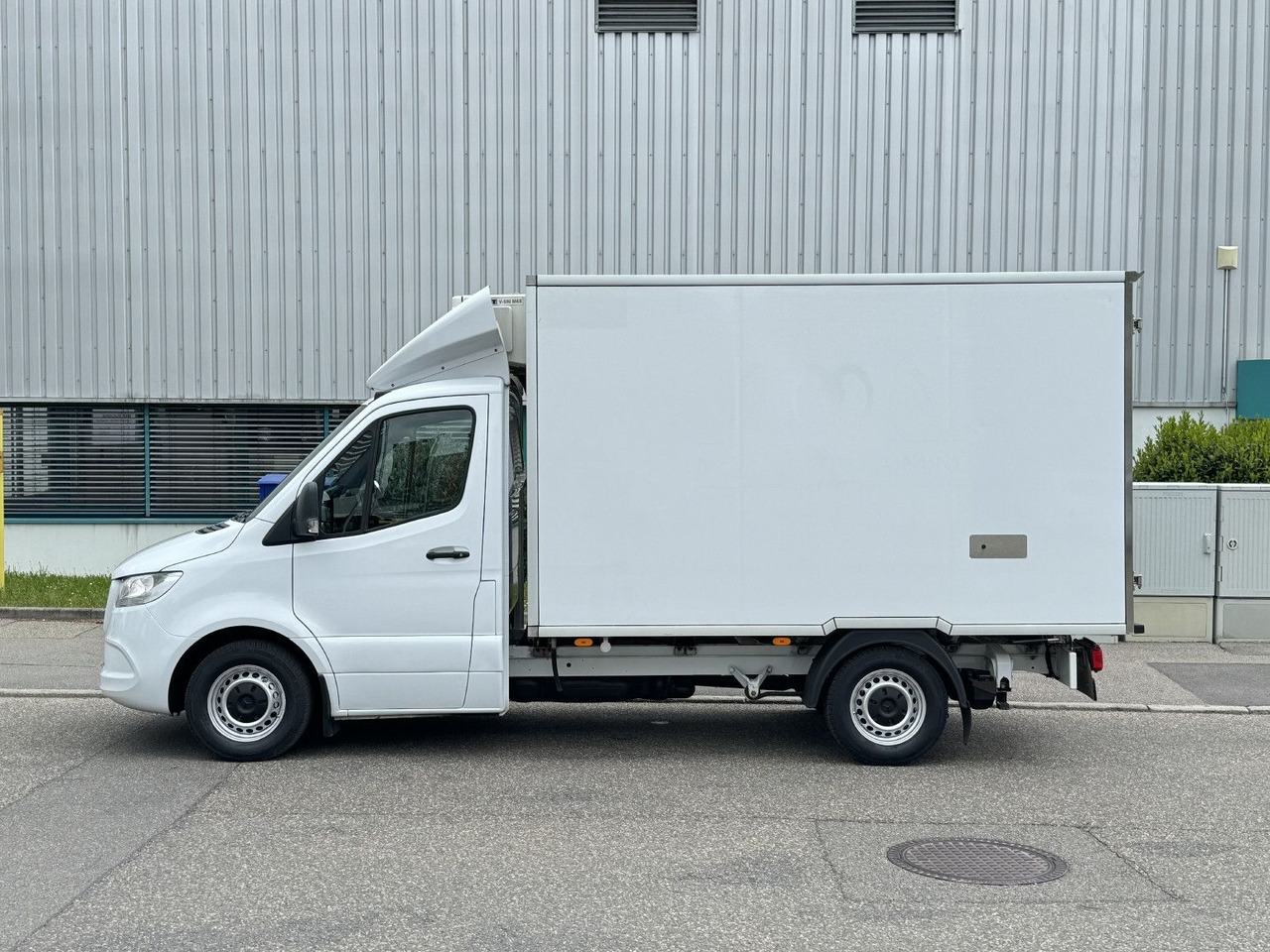 Mercedes-Benz Sprinter 316 Tiefkühl 3,3m TK V-500 MAX Luftgef. - Refrigerated delivery van: picture 4 Mercedes-Benz Sprinter 316 Tiefkühl 3,3m TK V-500 MAX Luftgef. - Refrigerated delivery van: picture 4