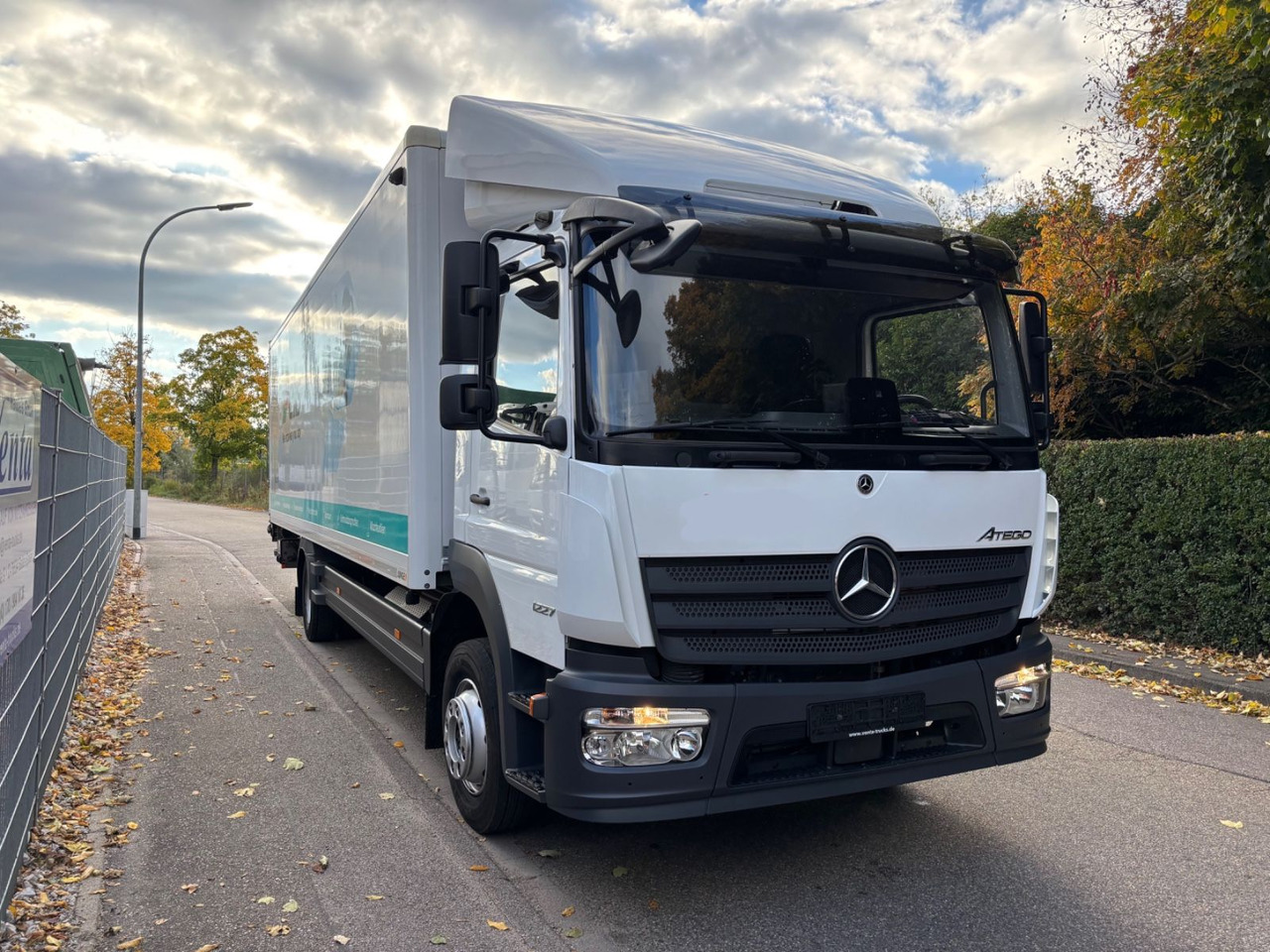 Mercedes-Benz Atego III 1227L, Euro-6, 2xAHK, Klima, Abbiegeas - Box truck: picture 3 Mercedes-Benz Atego III 1227L, Euro-6, 2xAHK, Klima, Abbiegeas - Box truck: picture 3