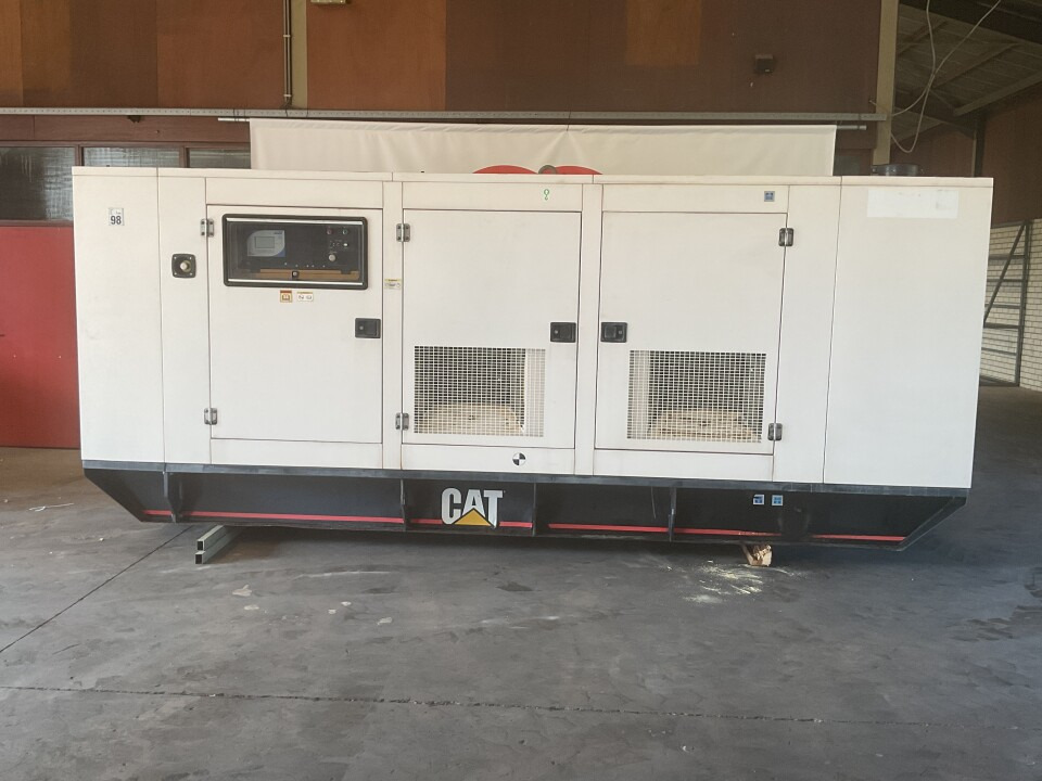 Caterpillar 3406, 350KVA generatorset. Low hours - Generator set: picture 1 Caterpillar 3406, 350KVA generatorset. Low hours - Generator set: picture 1