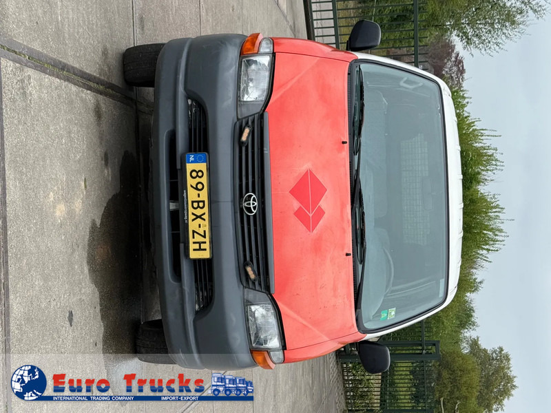 Toyota HI ace - Commercial vehicle, Combi van: picture 2 Toyota HI ace - Commercial vehicle, Combi van: picture 2