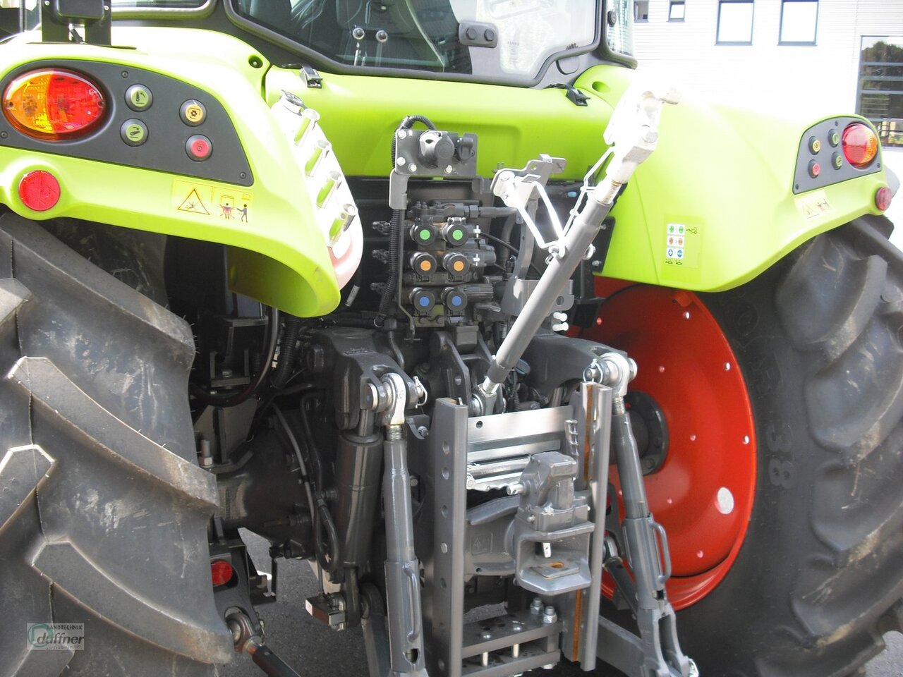 CLAAS Arion 420 Panoramic - Farm tractor: picture 5 CLAAS Arion 420 Panoramic - Farm tractor: picture 5