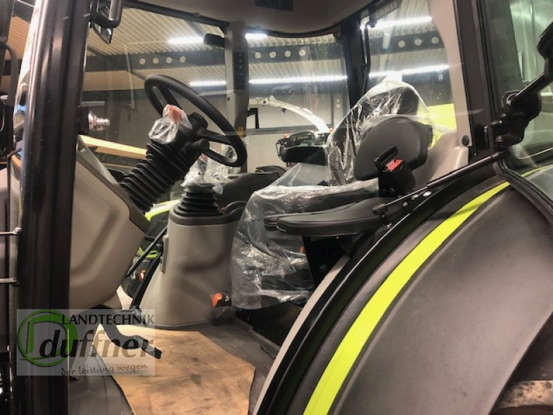 CLAAS Axos 240 Advanced - Farm tractor: picture 5 CLAAS Axos 240 Advanced - Farm tractor: picture 5