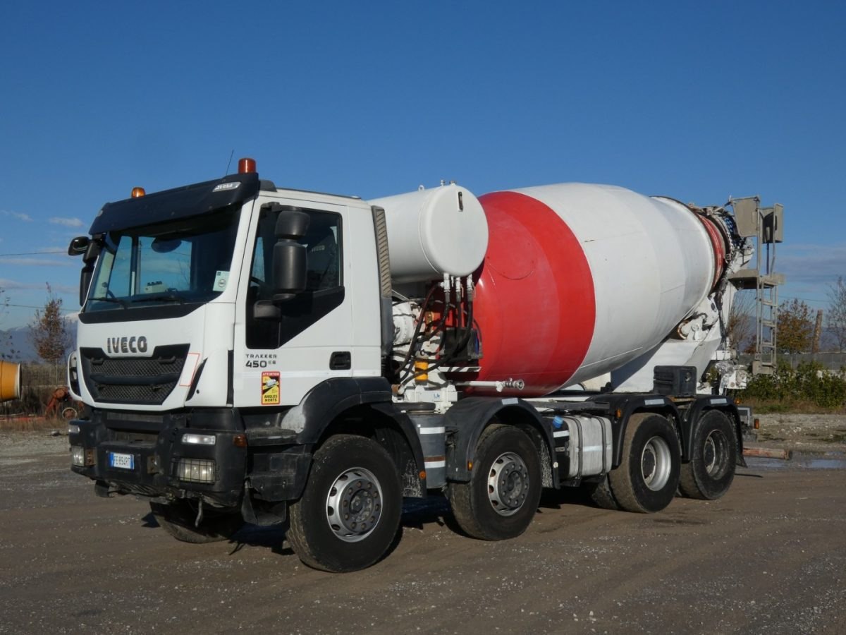 IVECO TRAKKER 450 CIFA RY1300 - Concrete mixer truck: picture 1 IVECO TRAKKER 450 CIFA RY1300 - Concrete mixer truck: picture 1