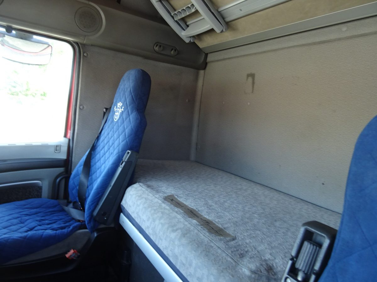 Tractor unit DAF XF 105.480: picture 10
