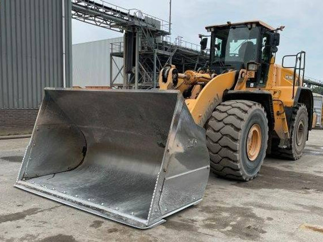 Hyundai HL 980 XT - Wheel loader: picture 3 Hyundai HL 980 XT - Wheel loader: picture 3