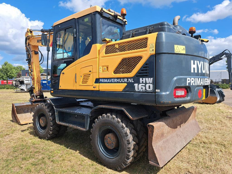 Wheel excavator Hyundai HW160: picture 18