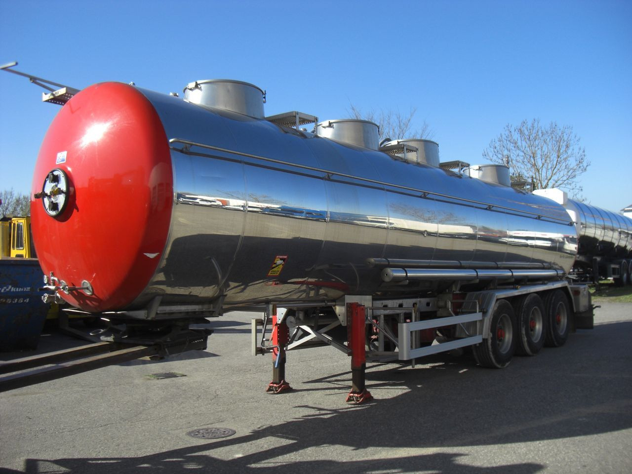 Magyar S34BD1 / 4 KAMMER / DRUCK / Heizbar - Tanker semi-trailer: picture 1 Magyar S34BD1 / 4 KAMMER / DRUCK / Heizbar - Tanker semi-trailer: picture 1