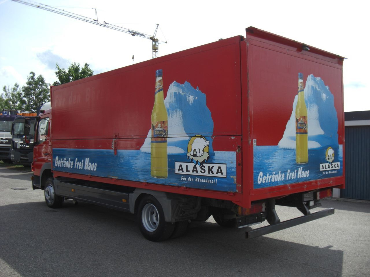 Mercedes-Benz 1222L / Automatik - Beverage truck: picture 4 Mercedes-Benz 1222L / Automatik - Beverage truck: picture 4