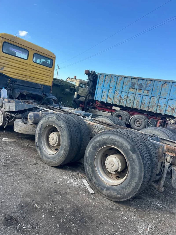 MAN 41.422 Tractor unit - Cab chassis truck: picture 5 MAN 41.422 Tractor unit - Cab chassis truck: picture 5