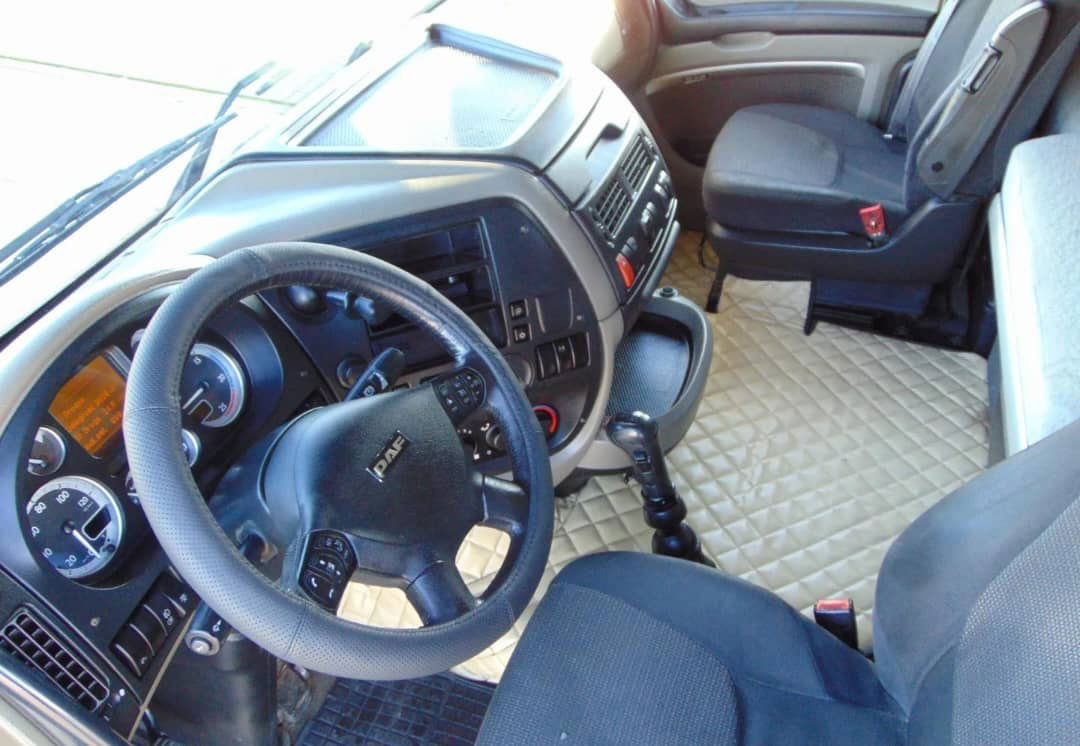 DAF XF 105 Tractor unit - Tractor unit: picture 5 DAF XF 105 Tractor unit - Tractor unit: picture 5