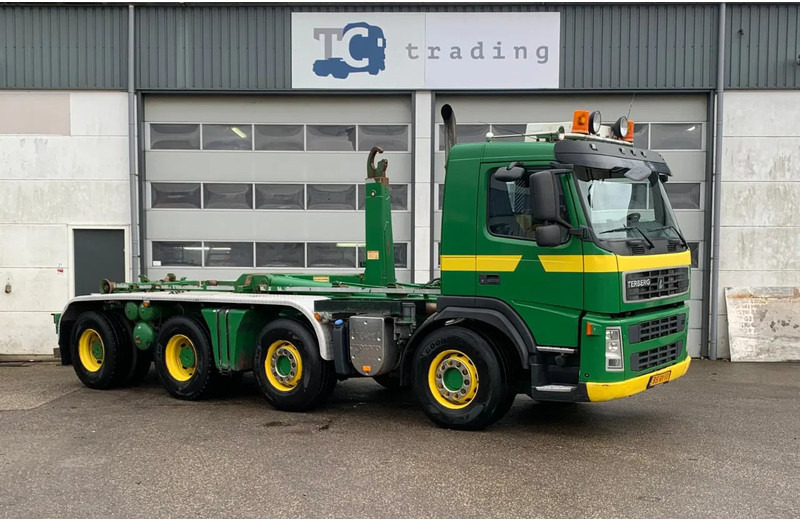 Volvo FM1850-T Terberg 8x4 hooklift - Hook lift truck: picture 2 Volvo FM1850-T Terberg 8x4 hooklift - Hook lift truck: picture 2