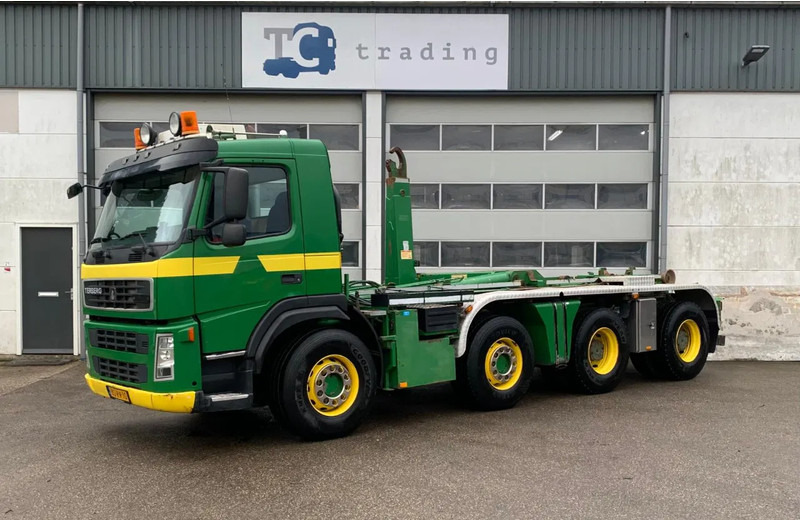 Volvo FM1850-T Terberg 8x4 hooklift - Hook lift truck: picture 1 Volvo FM1850-T Terberg 8x4 hooklift - Hook lift truck: picture 1
