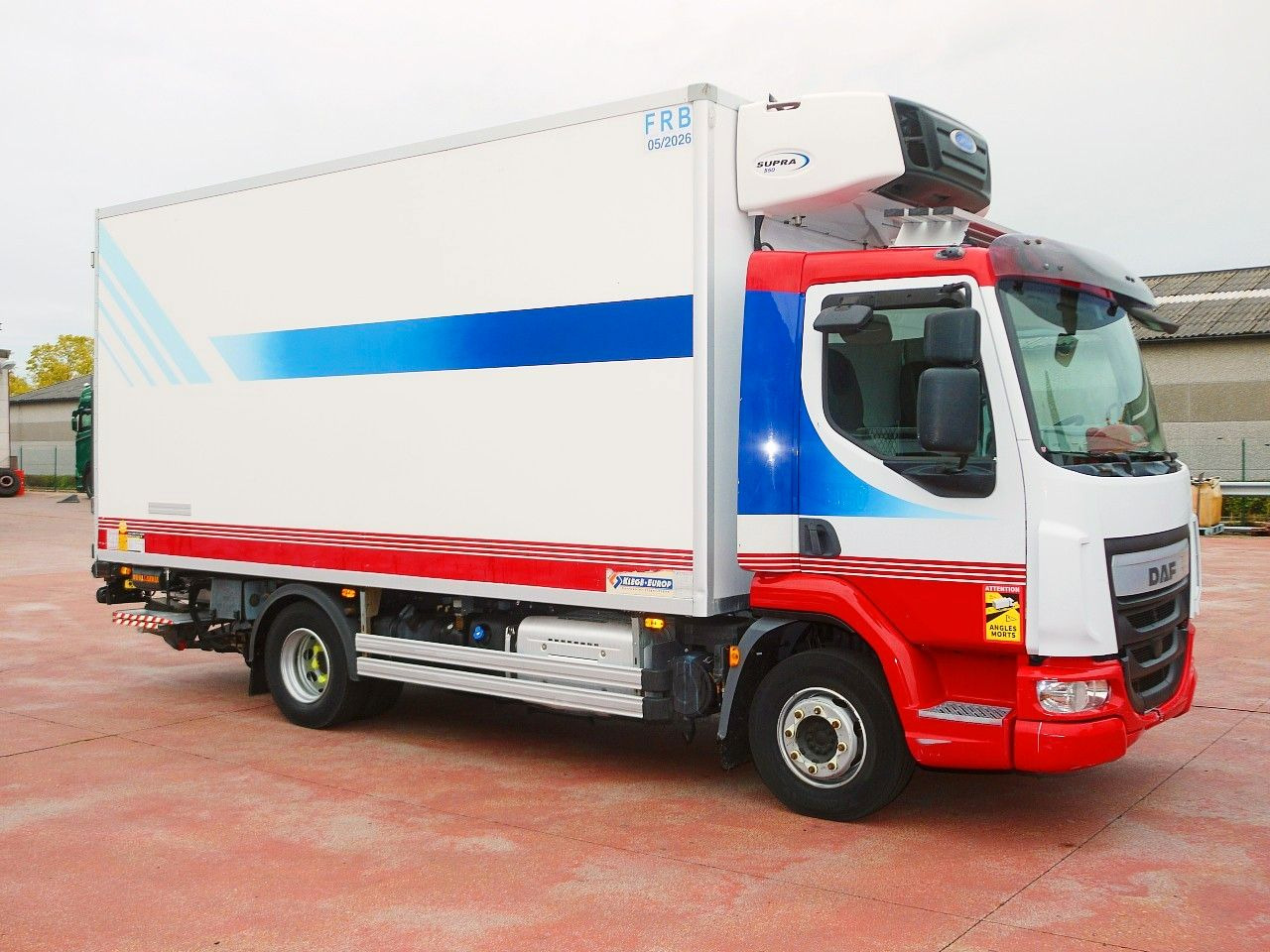 DAF LF FA 10.180 FLEISH KUHLKOFFER CARRIER SUPRA 550 - Refrigerator truck: picture 3 DAF LF FA 10.180 FLEISH KUHLKOFFER CARRIER SUPRA 550 - Refrigerator truck: picture 3