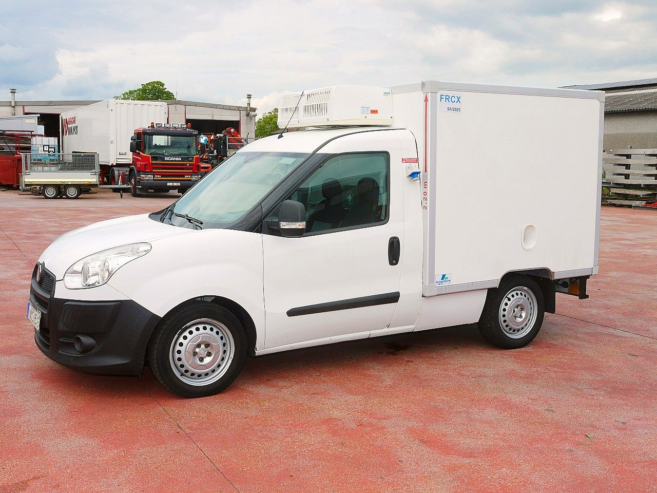 Fiat DOBLO 1.3 KUHLKOFFER RELEC FROID TR 22 -20C - Refrigerated delivery van: picture 3 Fiat DOBLO 1.3 KUHLKOFFER RELEC FROID TR 22 -20C - Refrigerated delivery van: picture 3