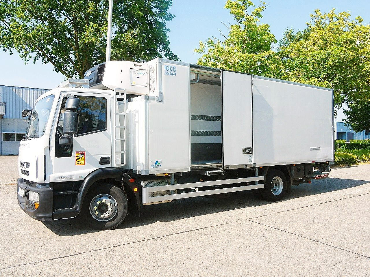Iveco 140E19 EUROCARGO KUHLKOFFER CARRIER SUPRA 1250MT - Refrigerator truck: picture 3 Iveco 140E19 EUROCARGO KUHLKOFFER CARRIER SUPRA 1250MT - Refrigerator truck: picture 3