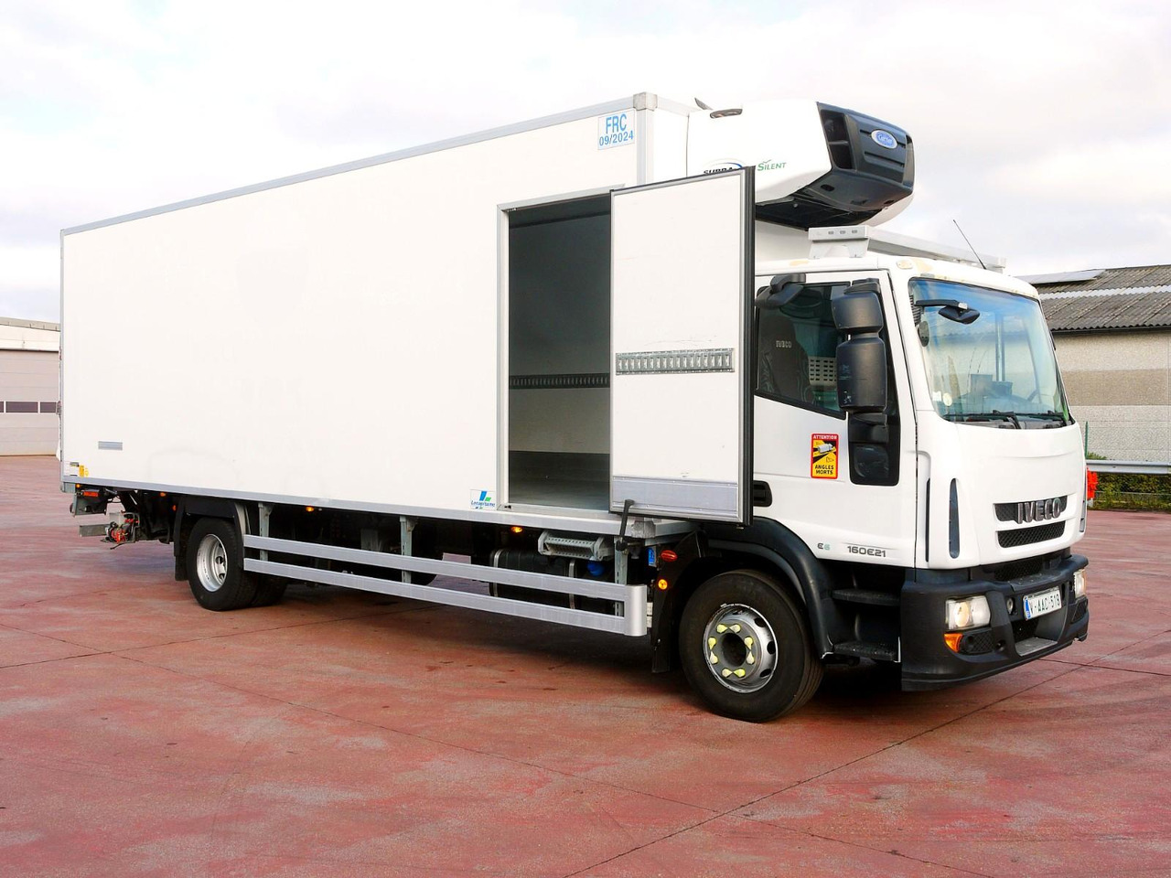 Iveco 160E21 KUHLKOFFER CARRIER SUPRA 750 LBW LUFT - Refrigerator truck: picture 3 Iveco 160E21 KUHLKOFFER CARRIER SUPRA 750 LBW LUFT - Refrigerator truck: picture 3
