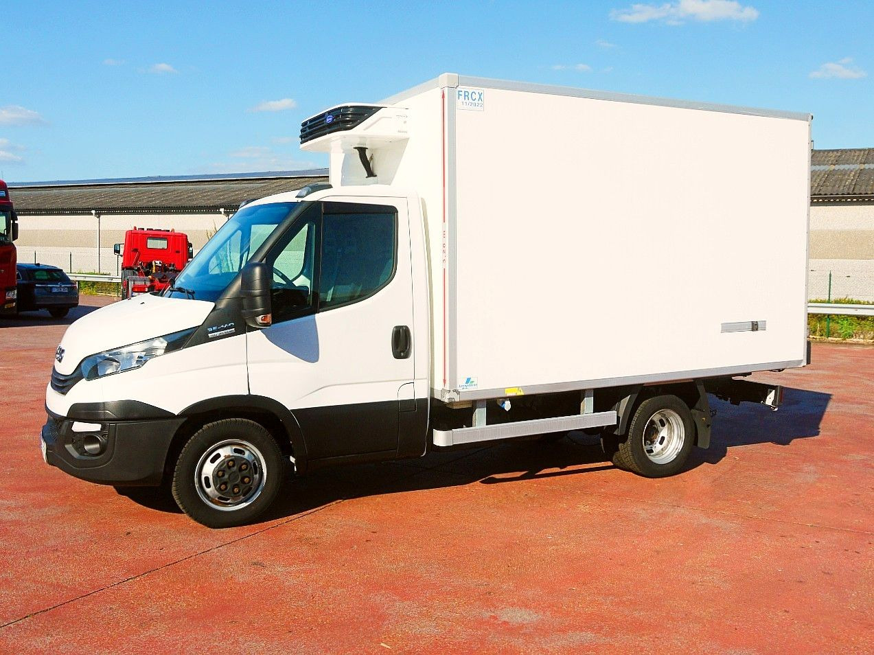 Iveco 35C14 DAILY KUHLKOFER CARRIER XARIOS 350 -20 A/C - Refrigerated delivery van: picture 3 Iveco 35C14 DAILY KUHLKOFER CARRIER XARIOS 350 -20 A/C - Refrigerated delivery van: picture 3