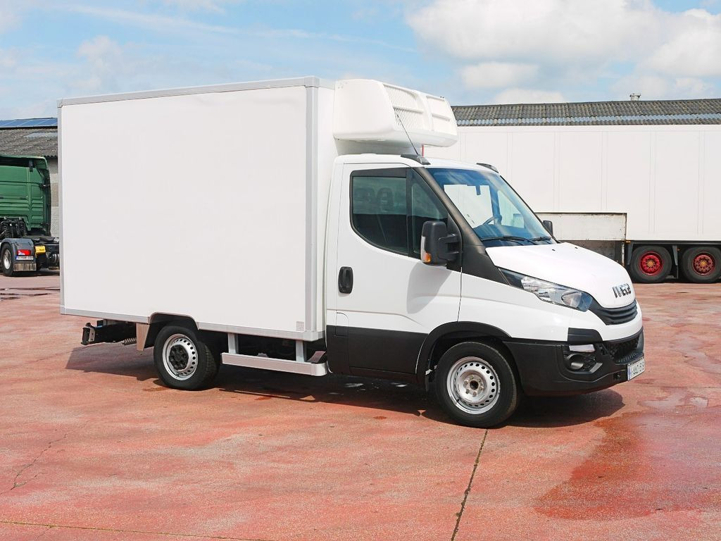 Iveco 35S14 DAILY EIS KUHLKOFFER -40C / AIRCO - Refrigerated delivery van: picture 3 Iveco 35S14 DAILY EIS KUHLKOFFER -40C / AIRCO - Refrigerated delivery van: picture 3