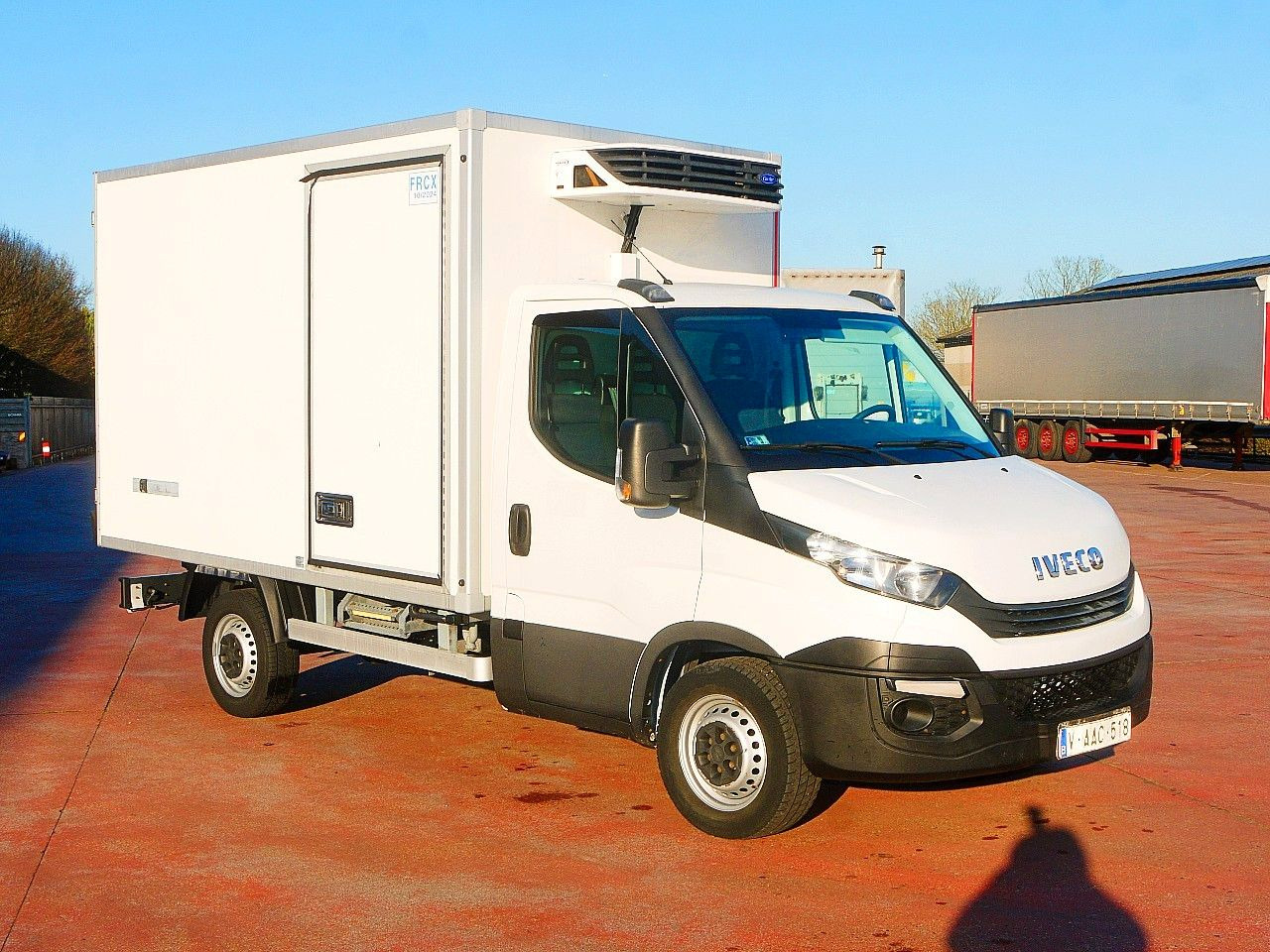 Iveco 35S14 DAILY KUHLKOFFER CARRIER XARIOS 350 -29C - Refrigerated delivery van: picture 2 Iveco 35S14 DAILY KUHLKOFFER CARRIER XARIOS 350 -29C - Refrigerated delivery van: picture 2