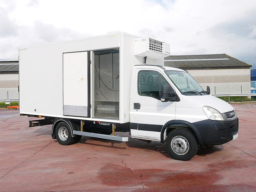Iveco 60C15 65 70 DAILY KUHLKOFFER THERMOKING V500 A/C - Refrigerated delivery van: picture 3 Iveco 60C15 65 70 DAILY KUHLKOFFER THERMOKING V500 A/C - Refrigerated delivery van: picture 3