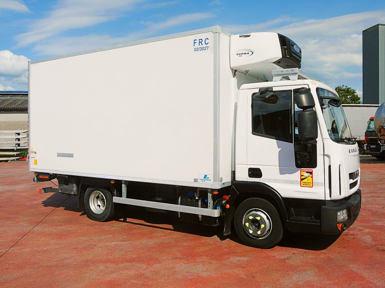 Iveco 90E19 EUROCARGO KUHLKOFFER CARRIER SUPRA 450 €6 - Refrigerator truck: picture 3 Iveco 90E19 EUROCARGO KUHLKOFFER CARRIER SUPRA 450 €6 - Refrigerator truck: picture 3
