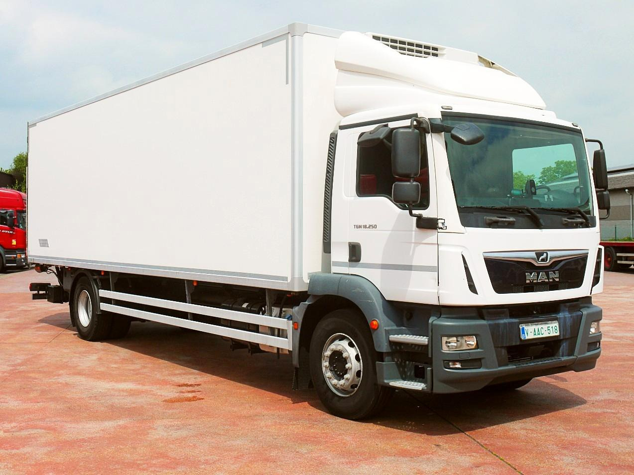 MAN TGM 18.250 KUHLKOFFER THERMOKING V800 MT A/C - Refrigerator truck: picture 2 MAN TGM 18.250 KUHLKOFFER THERMOKING V800 MT A/C - Refrigerator truck: picture 2