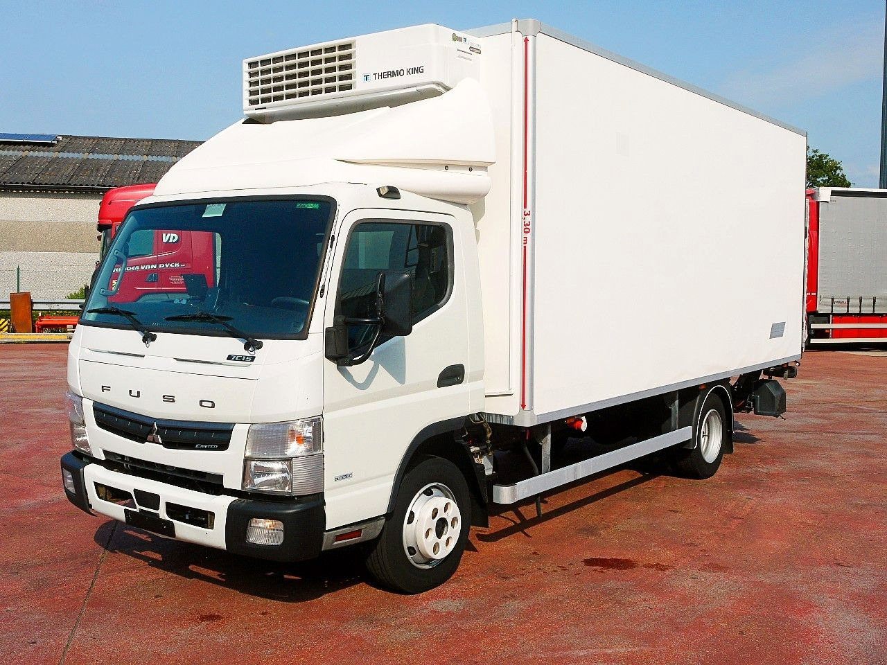 Mitsubishi FUSO CANTER 3.0 KUHLKOFFER THERMOKING V800 MT AC - Refrigerated delivery van: picture 4 Mitsubishi FUSO CANTER 3.0 KUHLKOFFER THERMOKING V800 MT AC - Refrigerated delivery van: picture 4