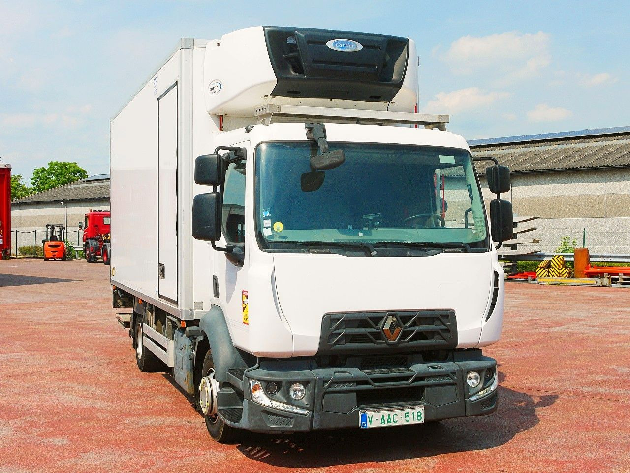 Renault D 10.210 KUHLKOFFER CARRIER SUPRA 1150 MT - Refrigerator truck: picture 1 Renault D 10.210 KUHLKOFFER CARRIER SUPRA 1150 MT - Refrigerator truck: picture 1
