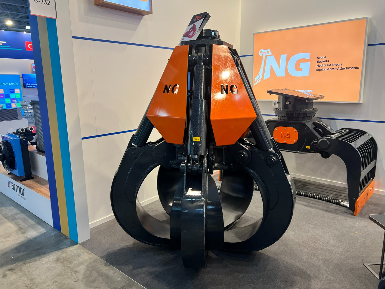ORANGE PEEL SCRAP GRAPPLE / POLYP GRABS - NG ATTACHMENTS - Grapple for Excavator: picture 3 ORANGE PEEL SCRAP GRAPPLE / POLYP GRABS - NG ATTACHMENTS - Grapple for Excavator: picture 3