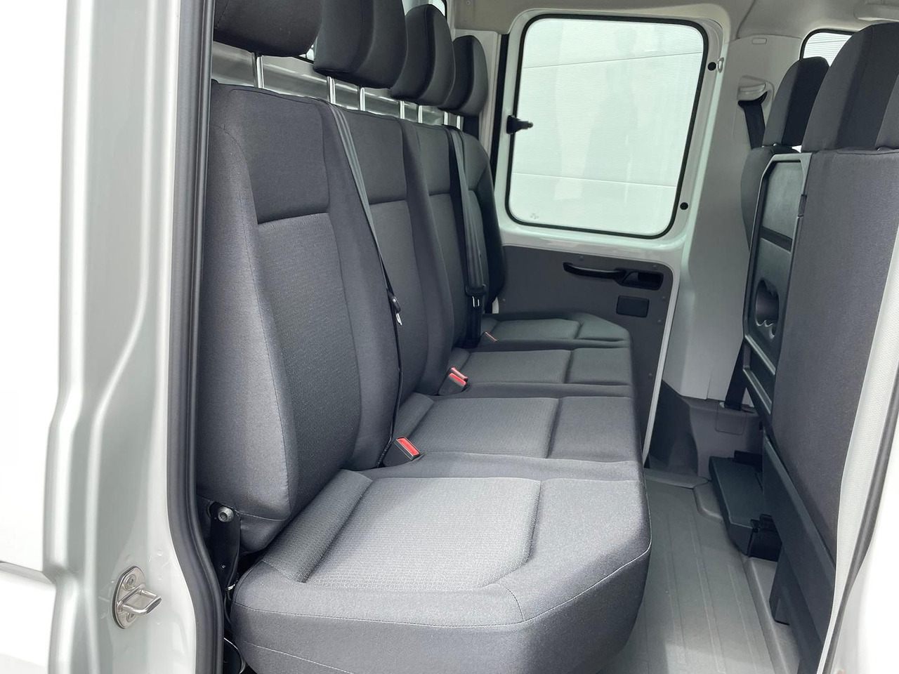 Open body delivery van, Combi van MAN TGE 3.160 Pritsche DOKA MR HECK AHK 3.5t ACC NAV: picture 18 Open body delivery van, Combi van MAN TGE 3.160 Pritsche DOKA MR HECK AHK 3.5t ACC NAV: picture 18