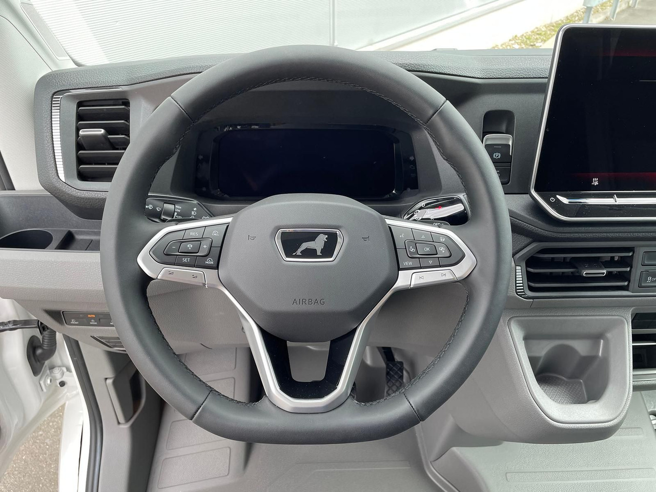 Open body delivery van, Combi van MAN TGE 3.160 Pritsche DOKA MR HECK AHK 3.5t ACC NAV: picture 21 Open body delivery van, Combi van MAN TGE 3.160 Pritsche DOKA MR HECK AHK 3.5t ACC NAV: picture 21