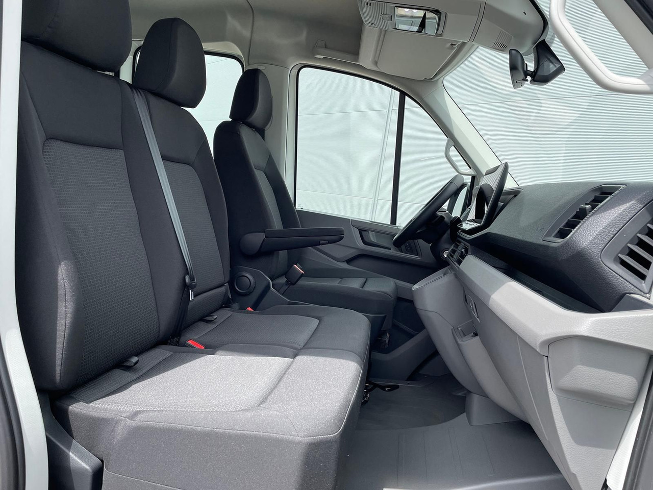 Open body delivery van, Combi van MAN TGE 3.160 Pritsche DOKA MR HECK AHK 3.5t ACC NAV: picture 23 Open body delivery van, Combi van MAN TGE 3.160 Pritsche DOKA MR HECK AHK 3.5t ACC NAV: picture 23