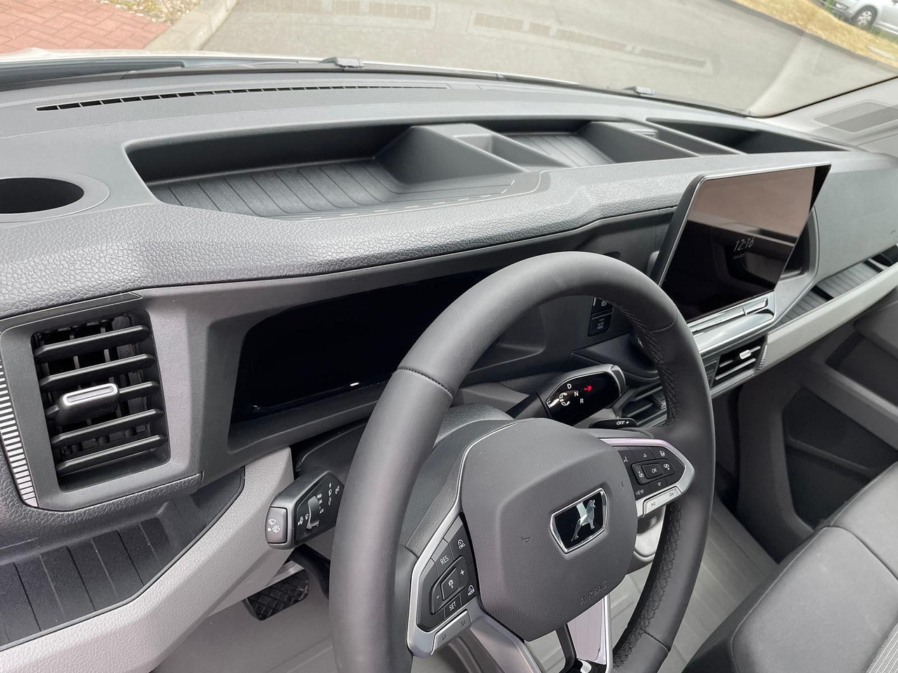 Open body delivery van, Combi van MAN TGE 3.160 Pritsche DOKA MR HECK AHK 3.5t ACC NAV: picture 28 Open body delivery van, Combi van MAN TGE 3.160 Pritsche DOKA MR HECK AHK 3.5t ACC NAV: picture 28