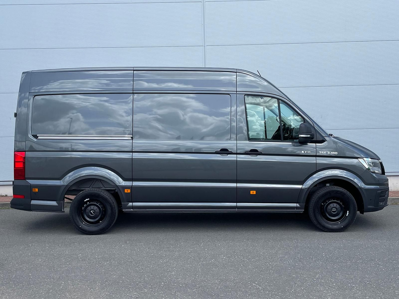 MAN TGE 3.180 L3H3 Kasten 4x4 CAMPER AHK ACC LED NAV - Car: picture 5 MAN TGE 3.180 L3H3 Kasten 4x4 CAMPER AHK ACC LED NAV - Car: picture 5