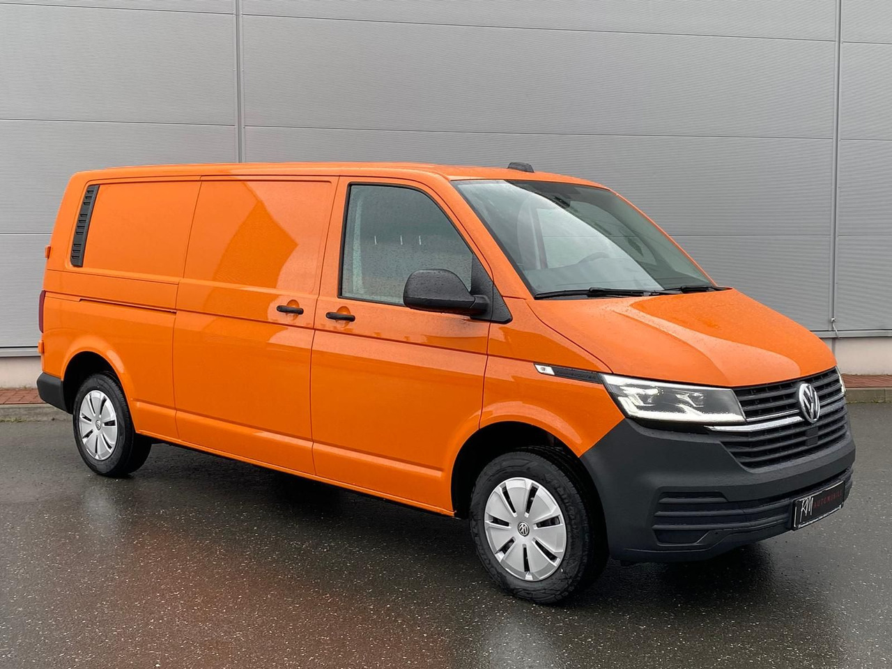 Volkswagen T6.1 Transporter Kasten lang LED PDC KLIMA SITZH - Car: picture 2 Volkswagen T6.1 Transporter Kasten lang LED PDC KLIMA SITZH - Car: picture 2