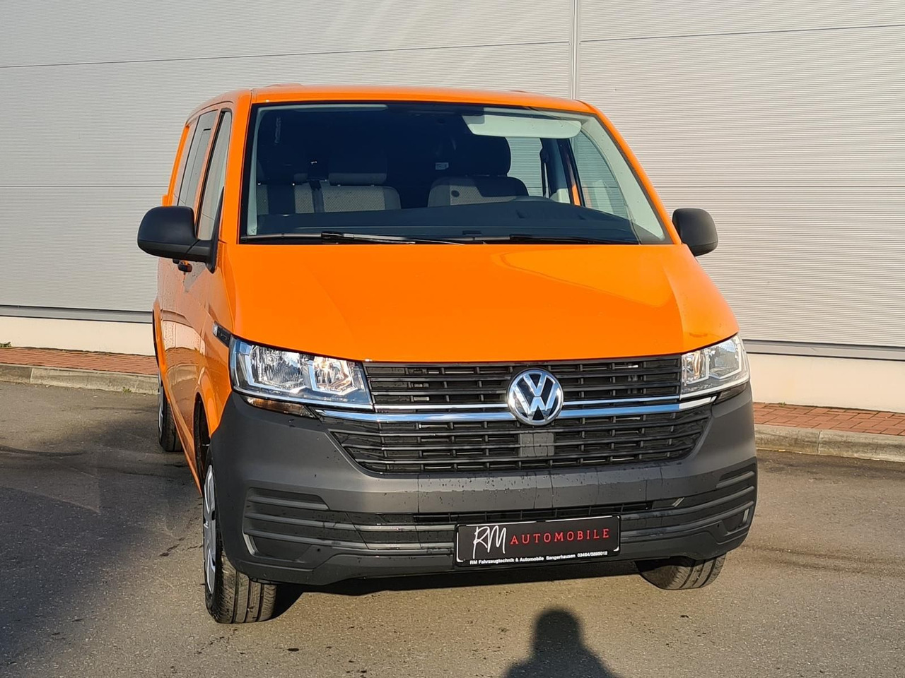 Volkswagen T6.1 Transporter MIXTO lang LED PDC KLIMA SITZH - Car: picture 3 Volkswagen T6.1 Transporter MIXTO lang LED PDC KLIMA SITZH - Car: picture 3